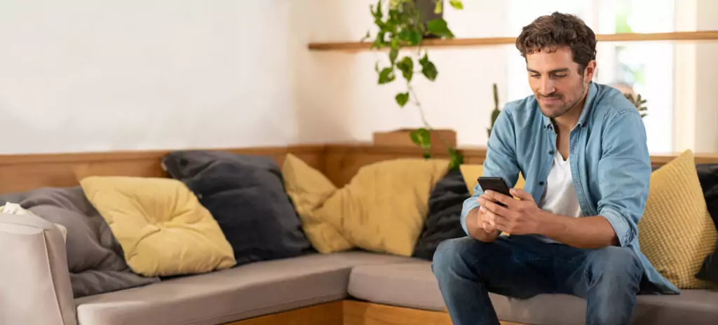 man sofa mobile 02 long