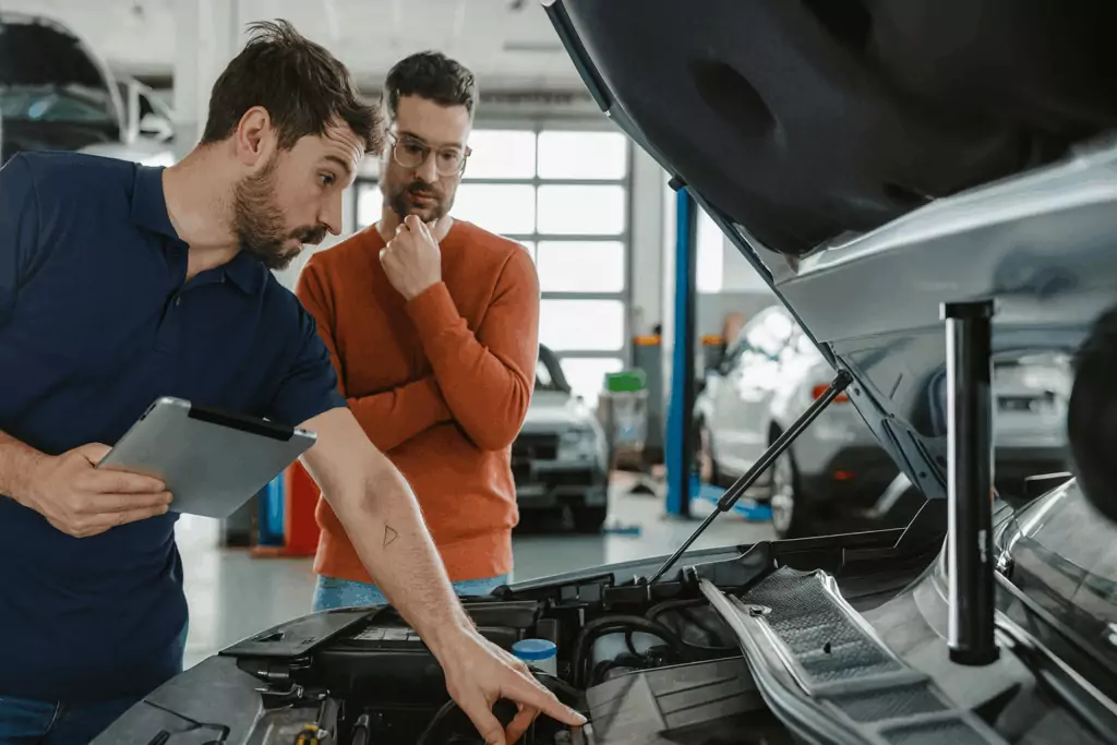Inspeccion en taller mecanico