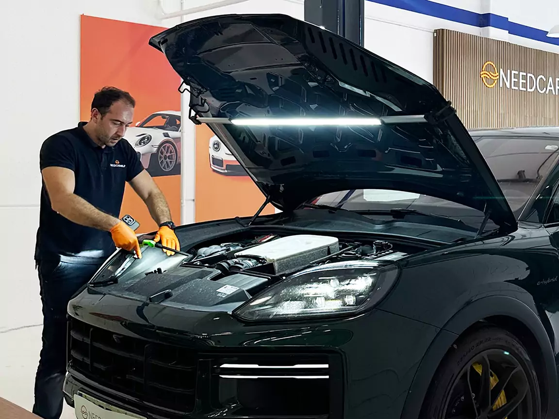 HelpPoint-Needcarhelp-Revision-coches-img-006B