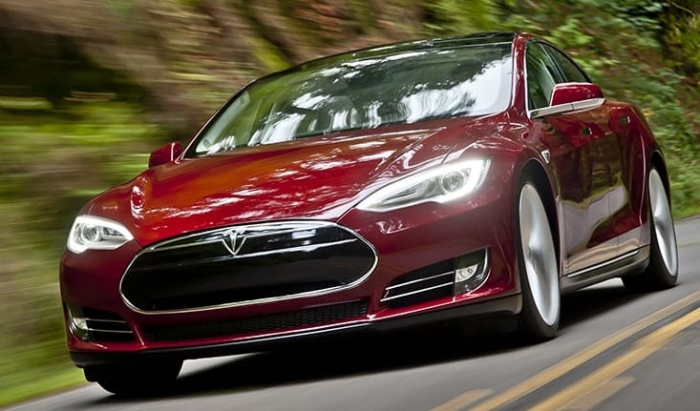 Qué coche eléctrico comprar de segunda mano en 2026 15 Tesla Model S de segunda mano, vista tres cuartos delantera